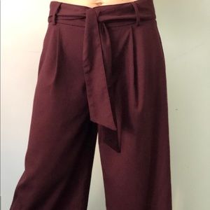 Ann Taylor Factory cropped pants with belt tie.